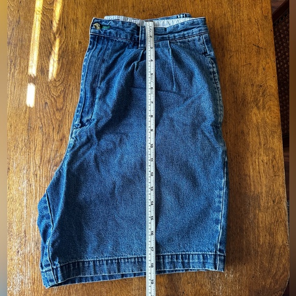 TOMMY HILFIGER - VINTAGE DENIM SHORTS - SIZE 33 MEN/SIZE 12 WOMEN - Picture 10 of 11